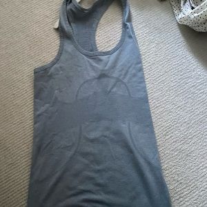 Blue lulu tank size 6